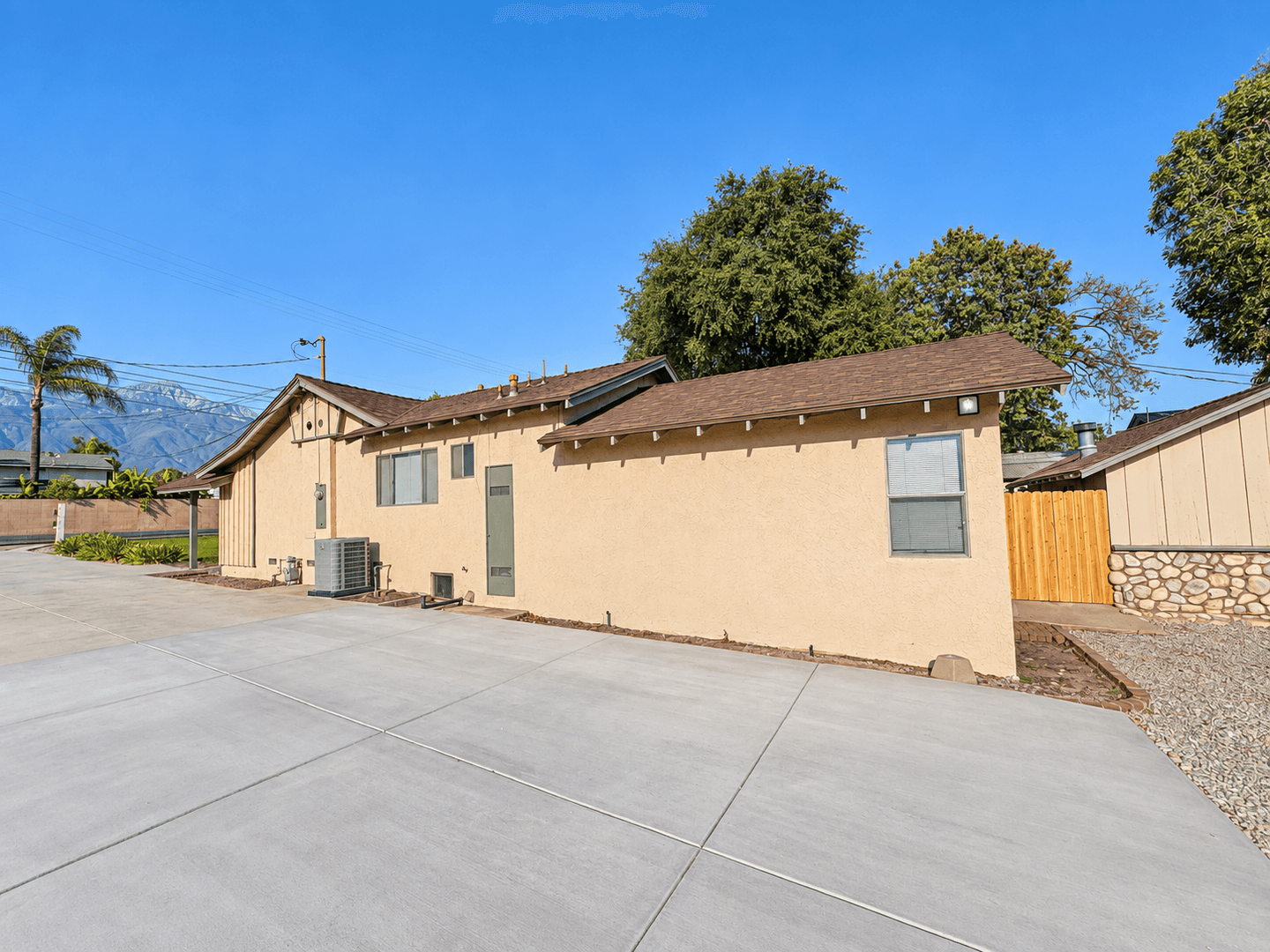 Rancho Cucamonga Apartment: 8451 19th Street