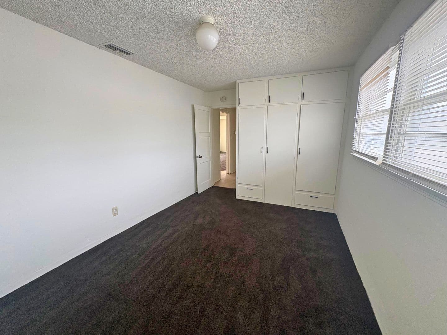 Ontario Apartment: 210-220 W. D St