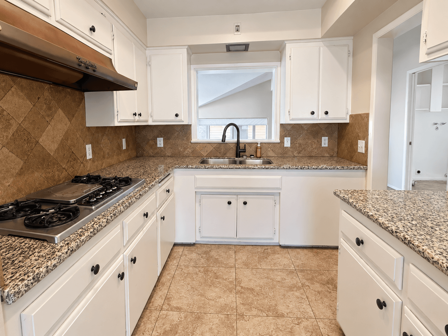 Rancho Cucamonga Apartment: 8451 19th Street