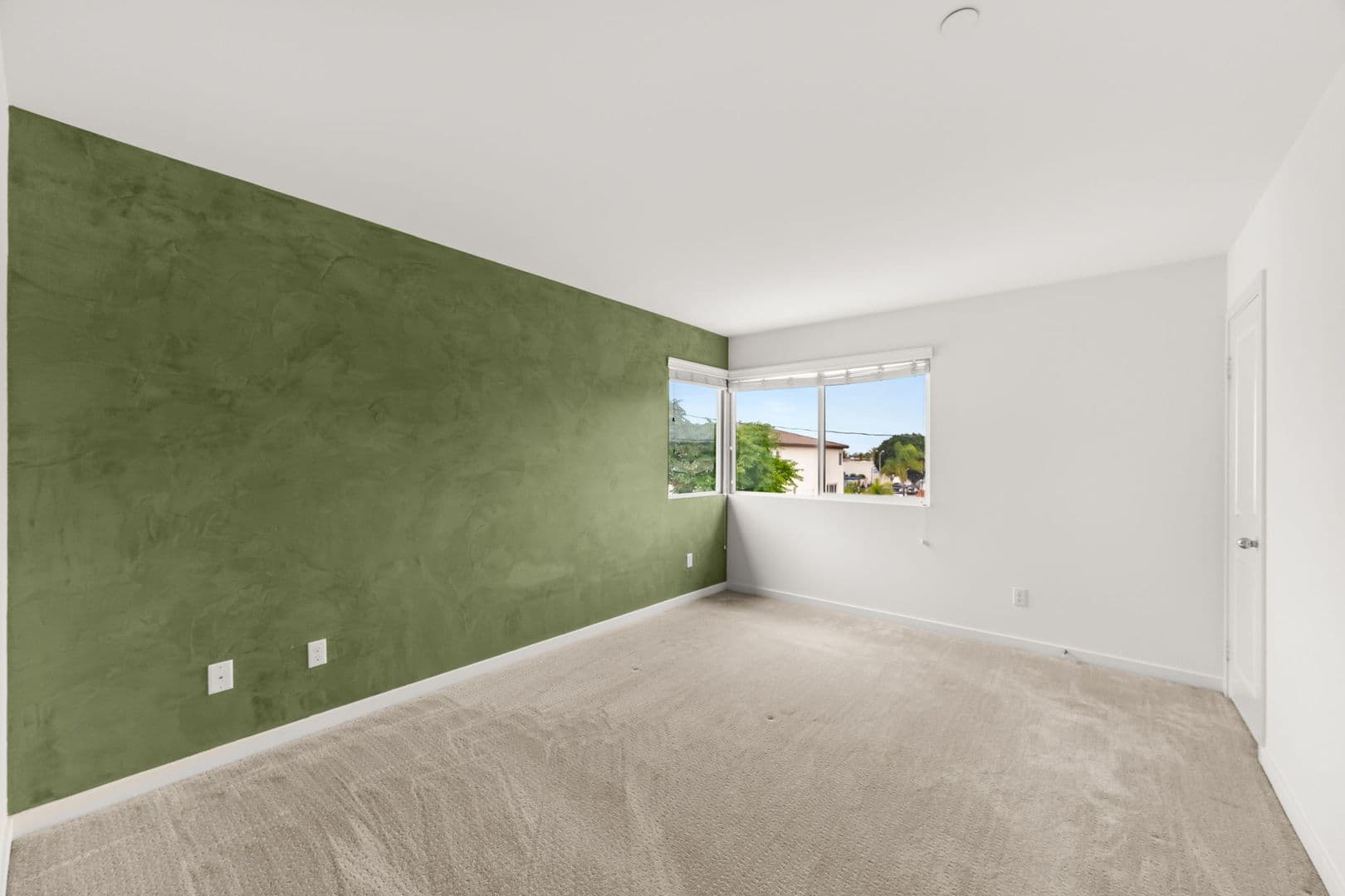 Montebello House: 129 N. 5th St. #F