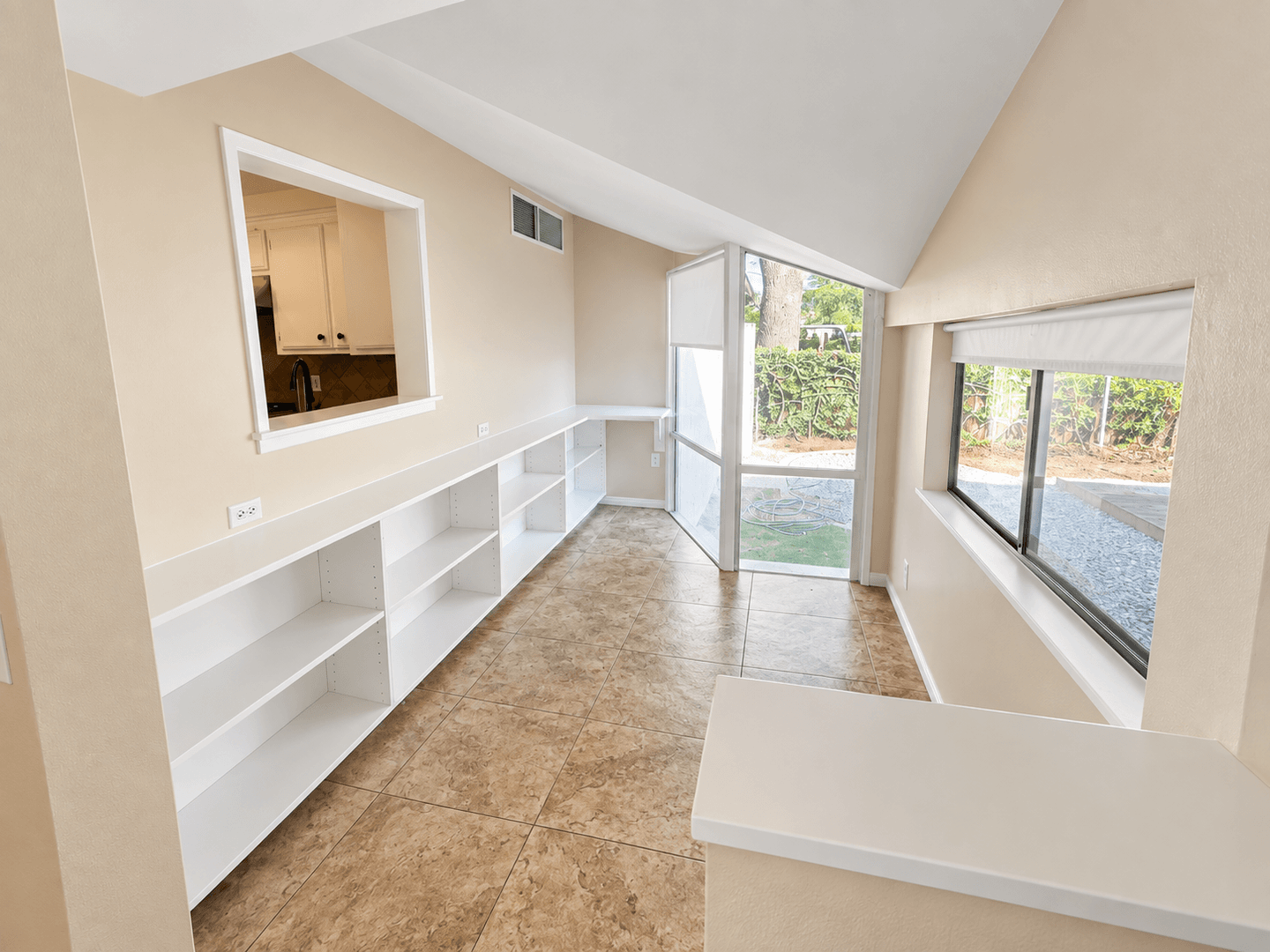 Rancho Cucamonga Apartment: 8451 19th Street