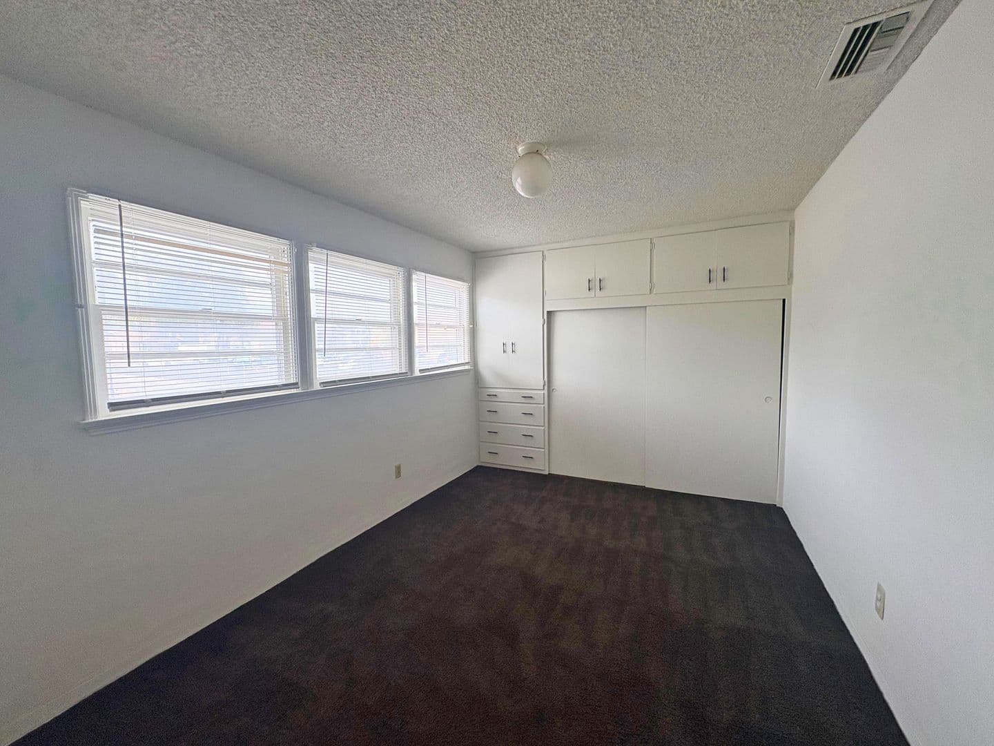 Ontario Apartment: 210-220 W. D St