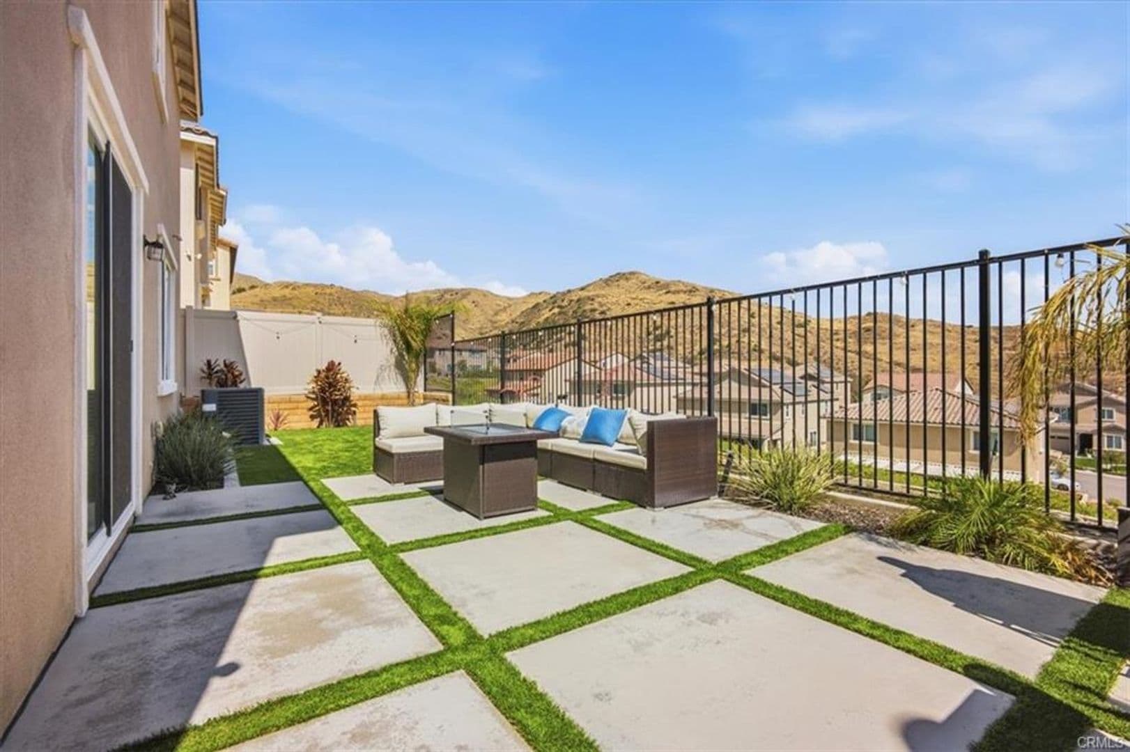 Corona House: 11767 Trailwood Court