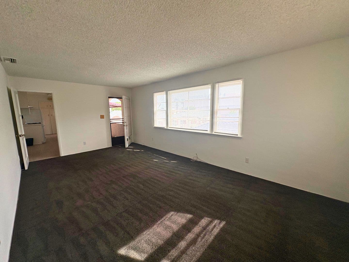 Ontario Apartment: 210-220 W. D St