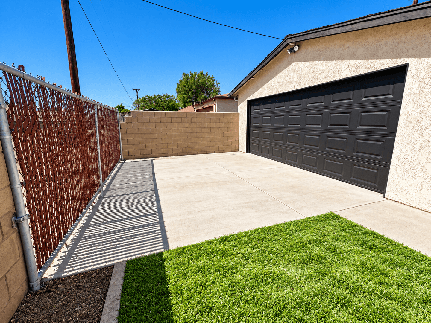 Fontana House: 7788 1/2 Laurel Ave.