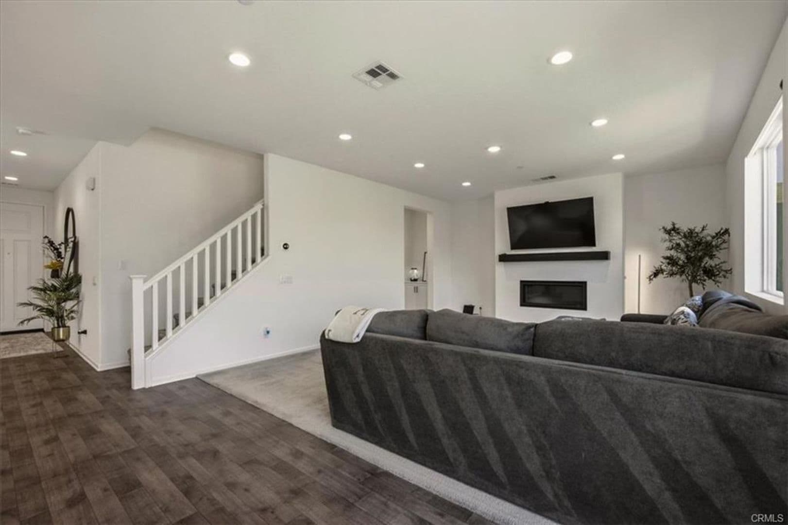 Corona House: 11767 Trailwood Court