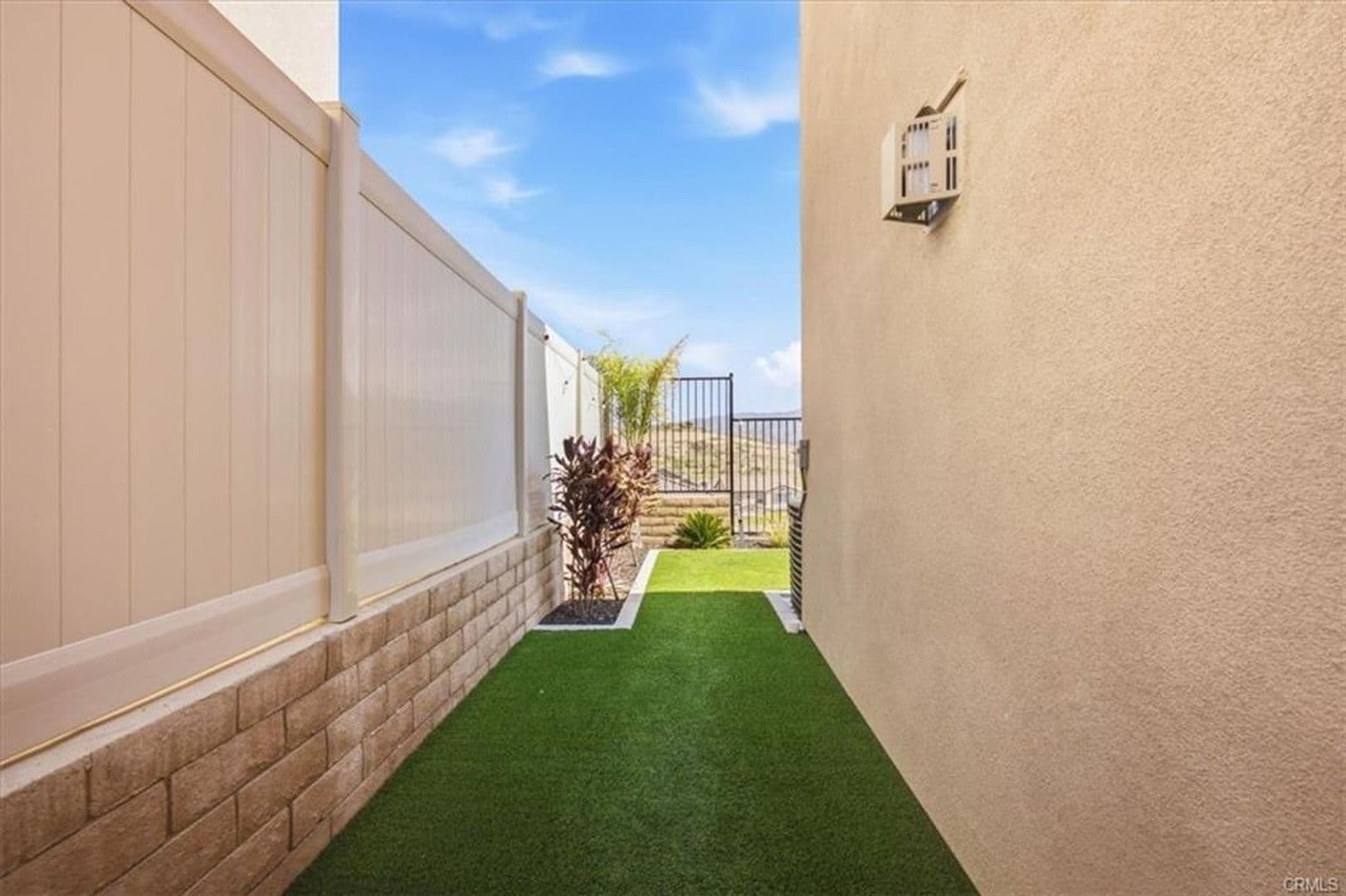 Corona House: 11767 Trailwood Court