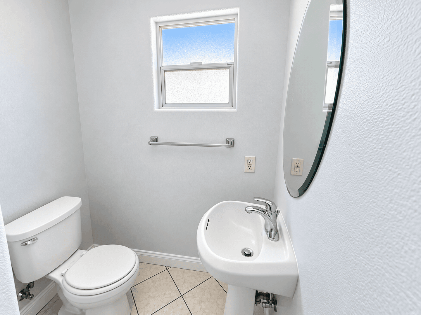 Pomona House: 943 Washington Avenue
