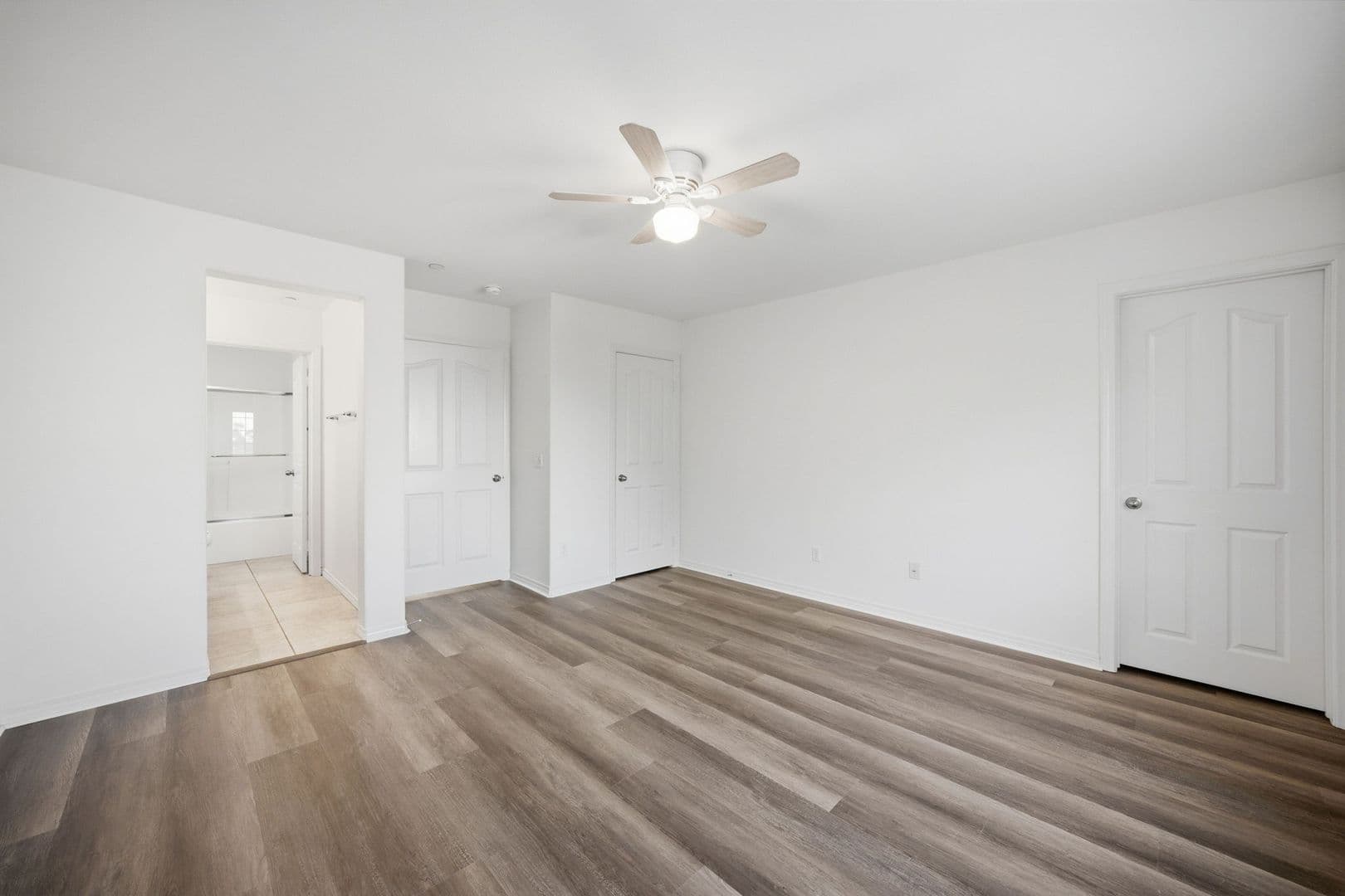San Bernardino House: 3695 Bur Oak Rd