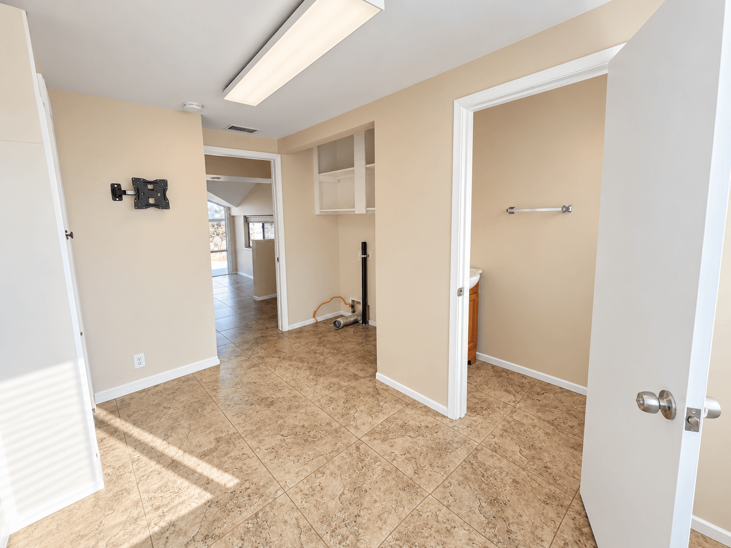 Rancho Cucamonga Apartment: 8451 19th Street