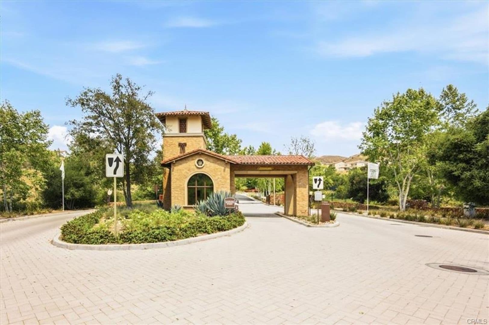 Corona House: 11767 Trailwood Court