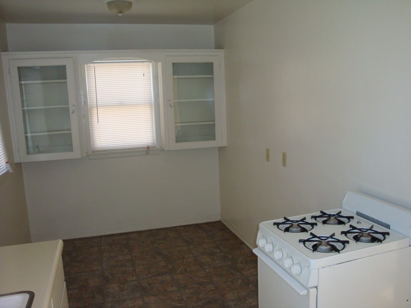 Ontario Apartment: 210-220 W. D St