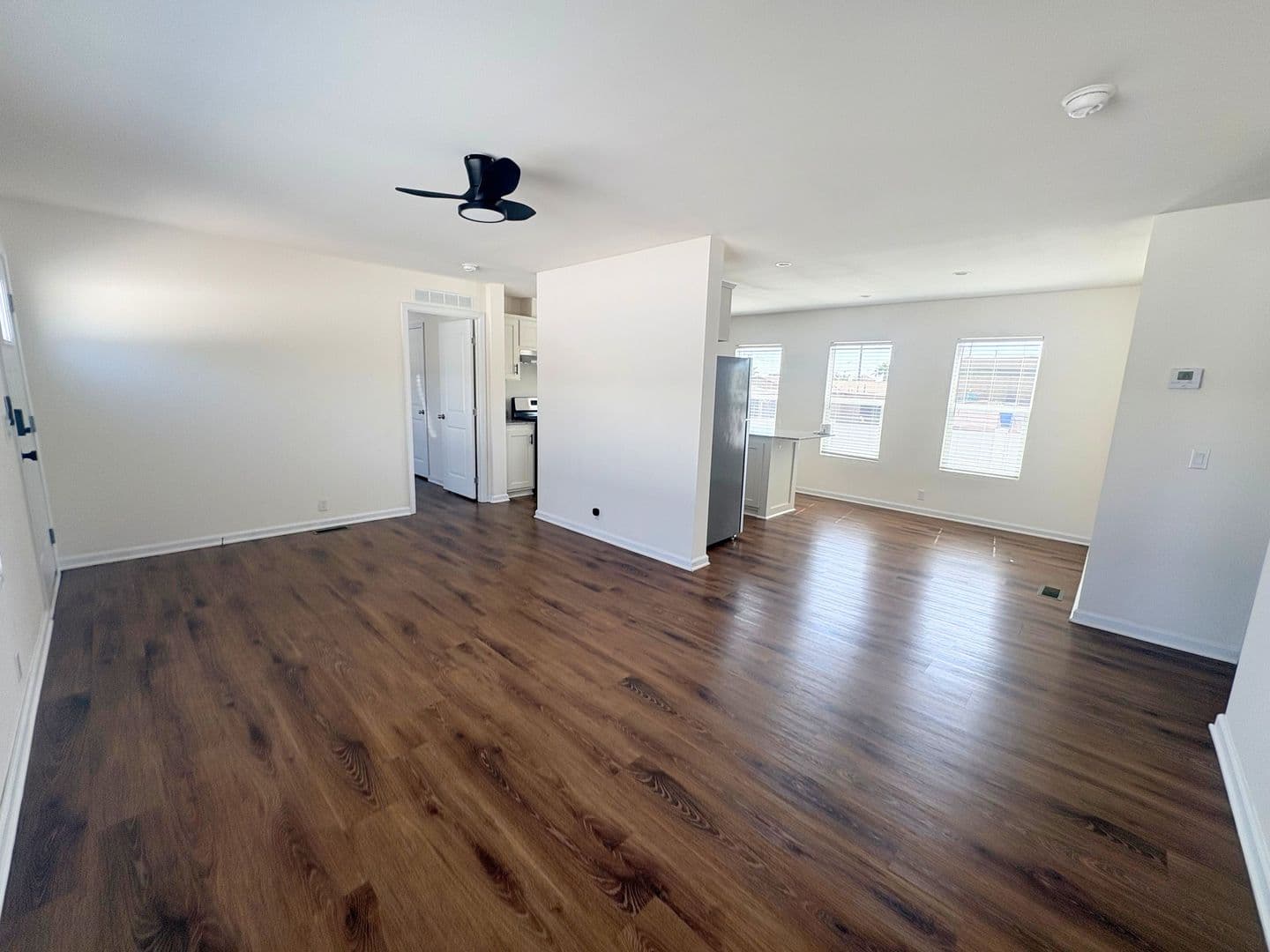 Fontana Apartment: 15356 Merrill Avenue