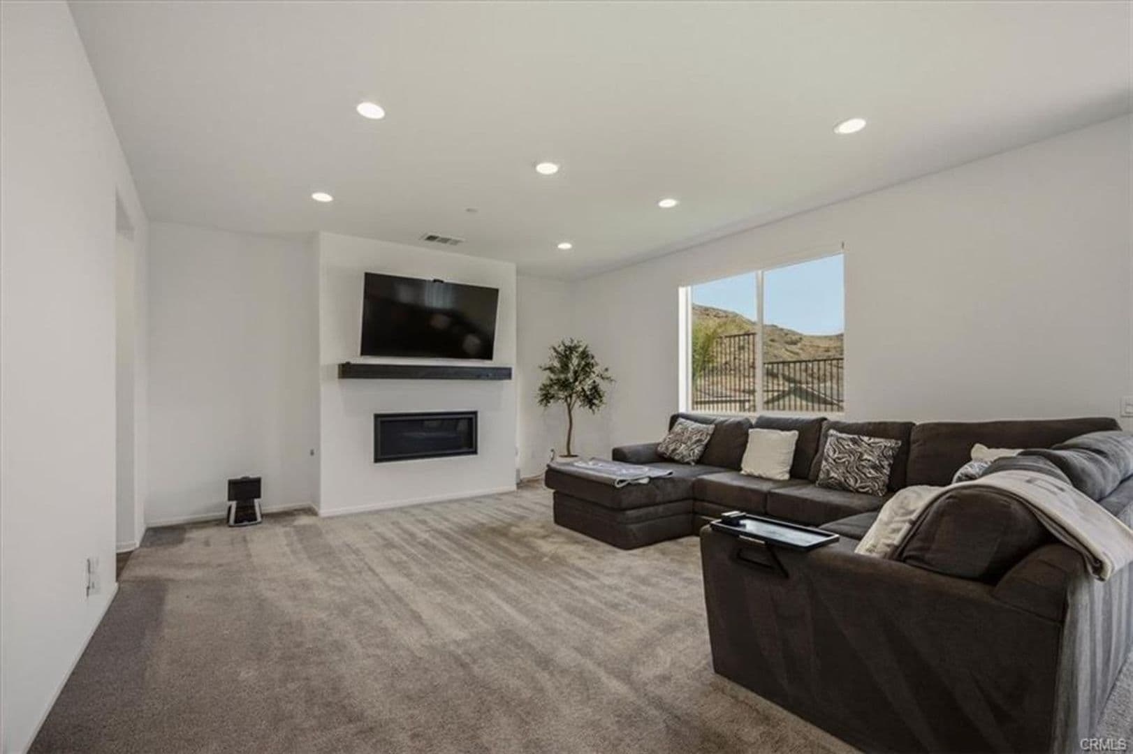 Corona House: 11767 Trailwood Court