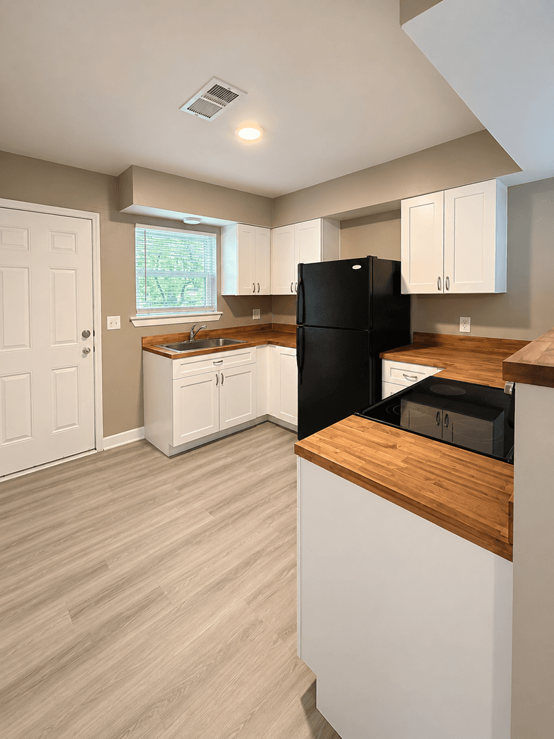 Conroe Condo: 1303 S. 2nd Street - #4