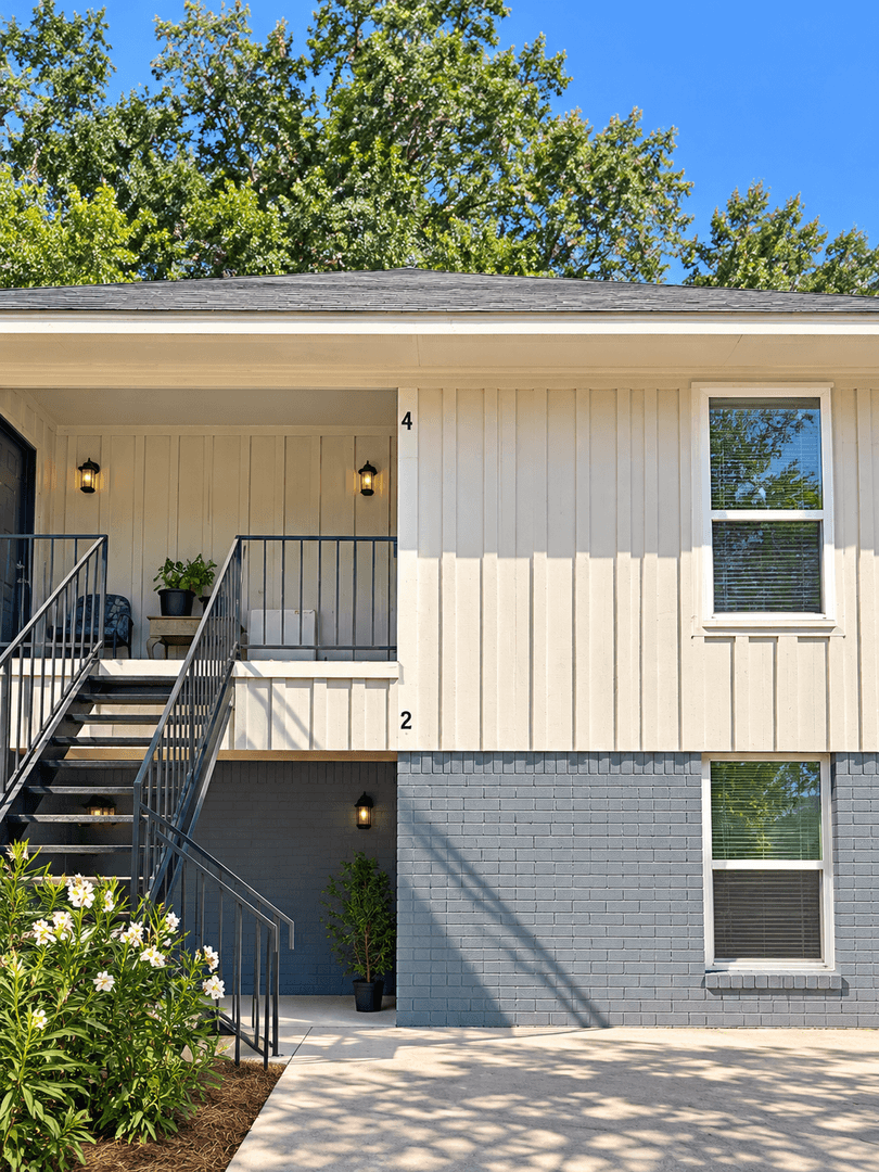 Conroe Condo: 1303 S. 2nd Street - #4