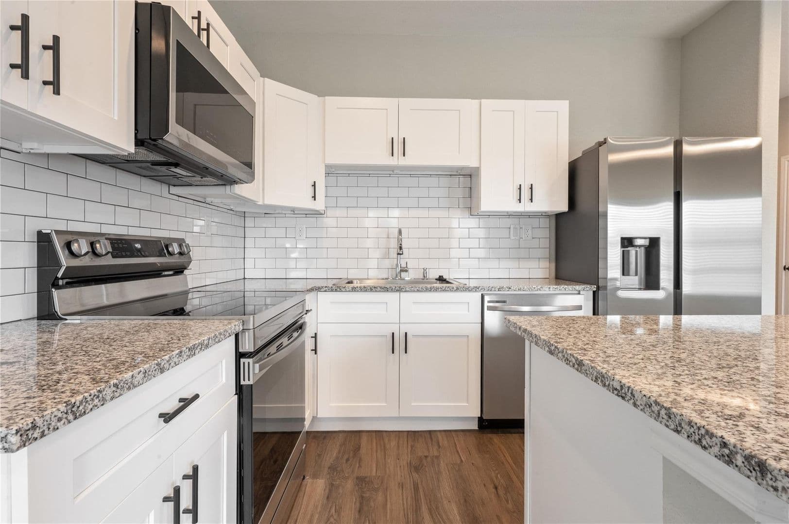 Willis Townhome: 14010 Longstreet - 202C