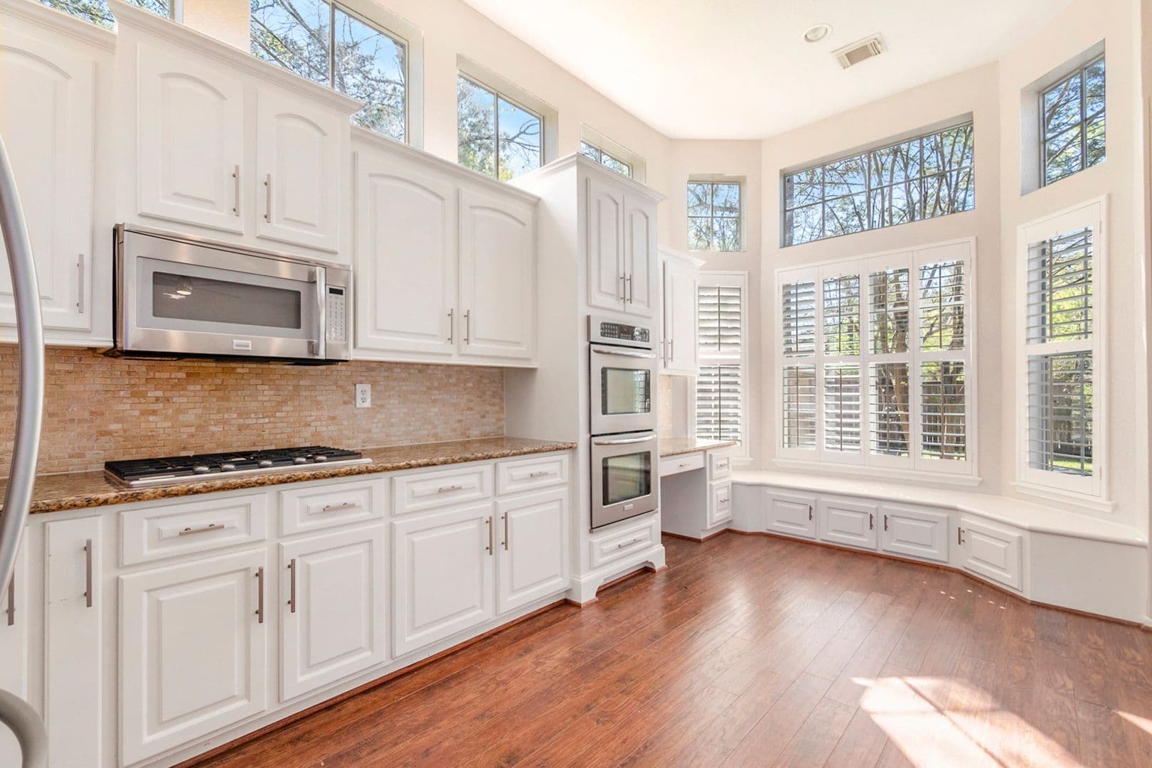 The Woodlands House: 15 Larks Aire Place