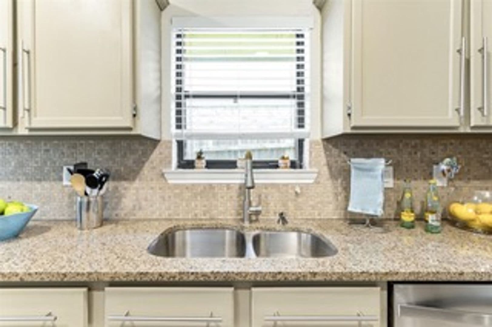 Arlington House: 6017 Meadowdale Road