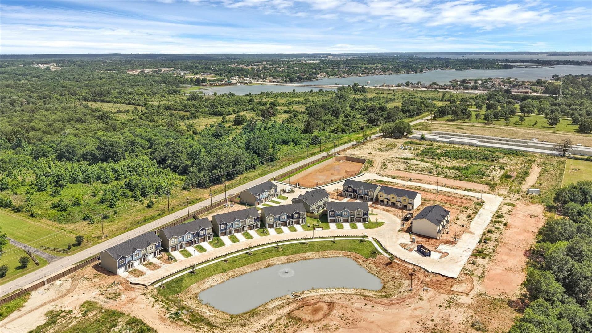 Willis Townhome: 14010 Longstreet - 202B