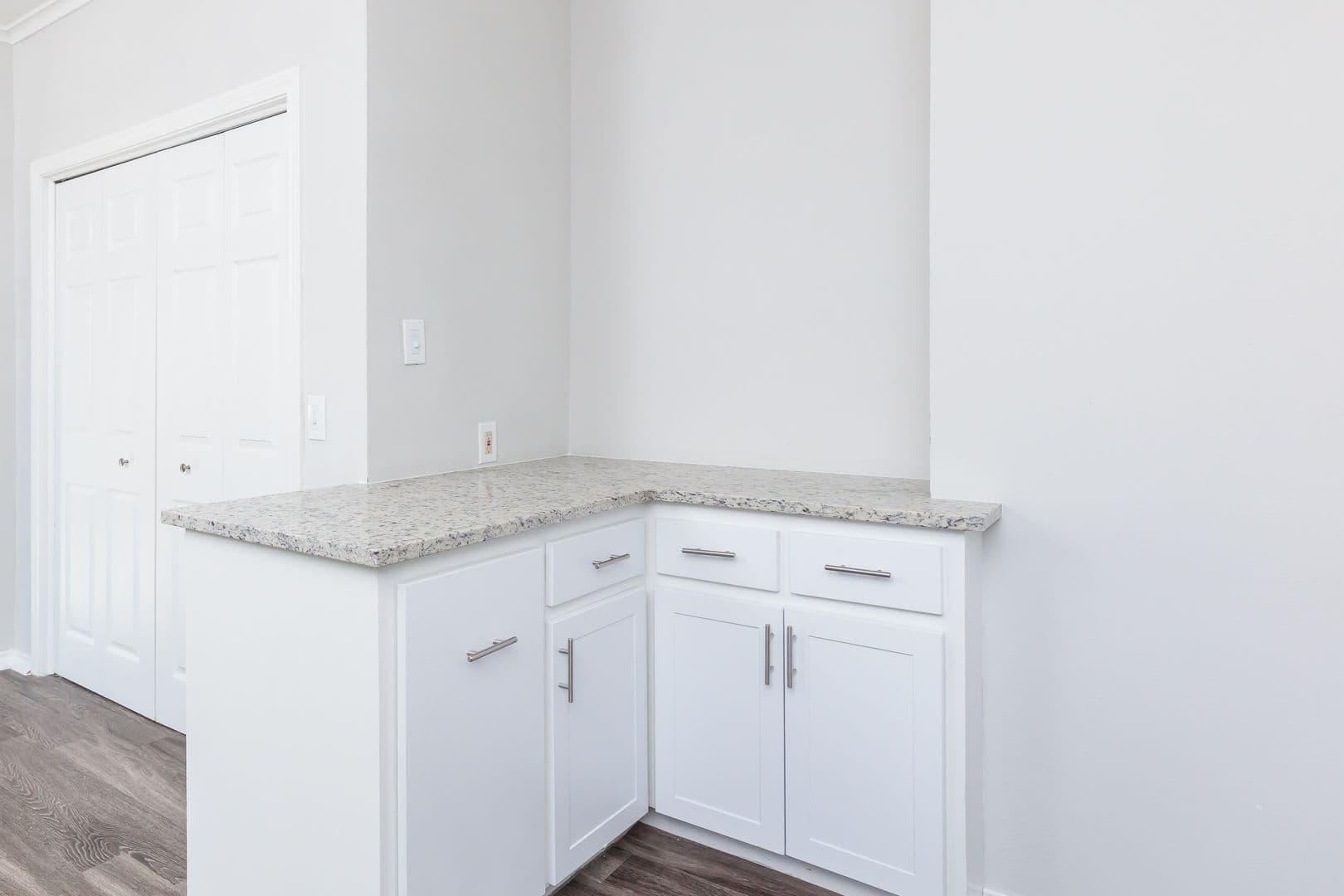Fort Worth House: 5700 Pershing Ave
