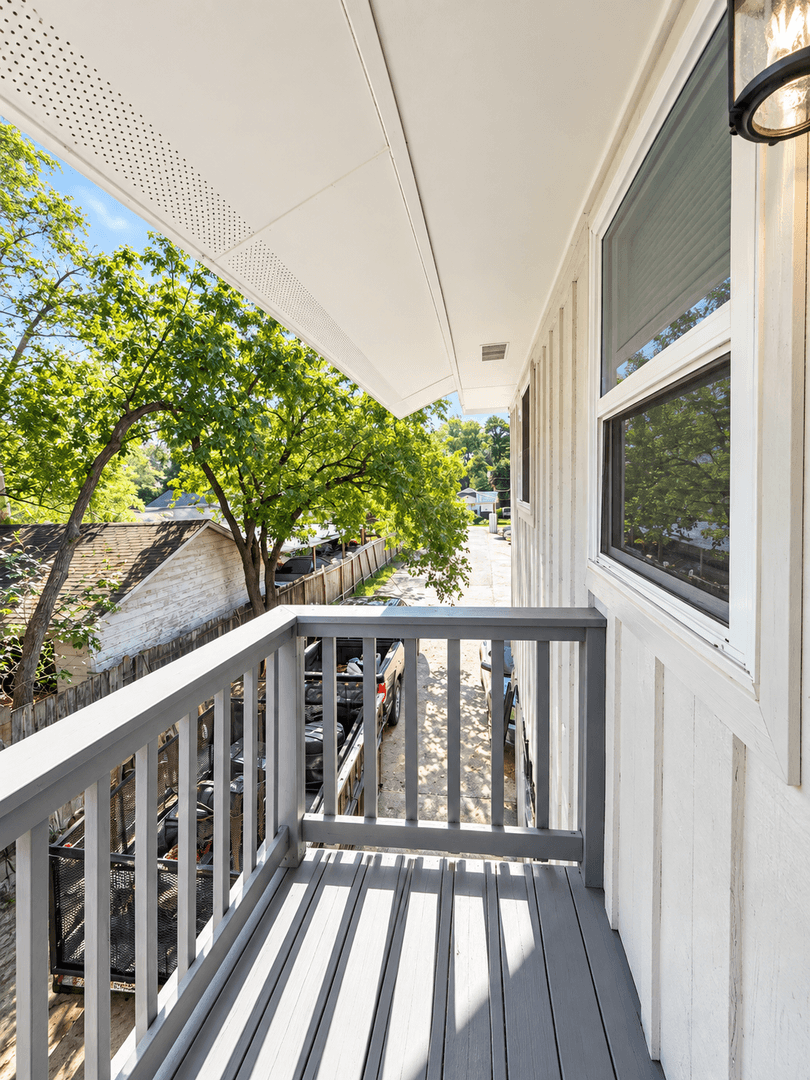 Conroe Condo: 1303 S. 2nd Street - #4