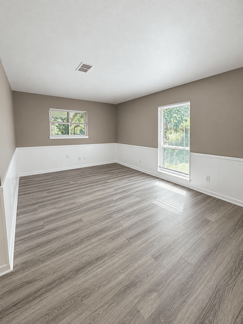 Conroe Condo: 1303 S. 2nd Street - #4