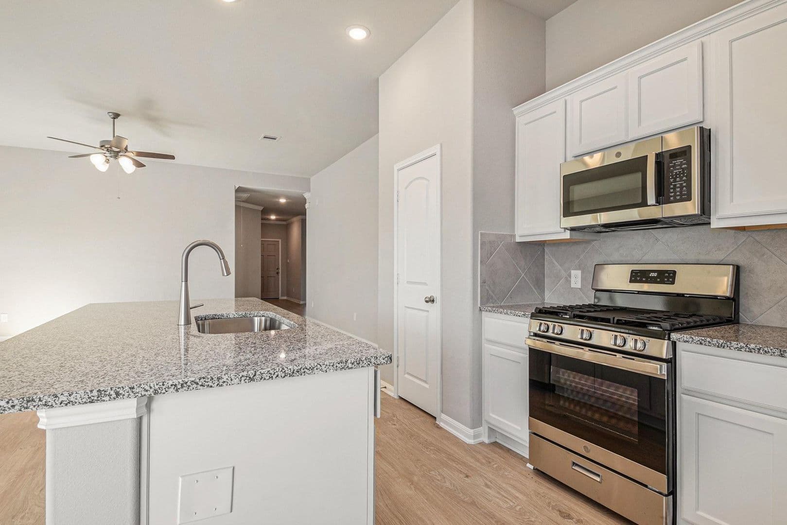 Willis House: 11021 Ondrea Lane