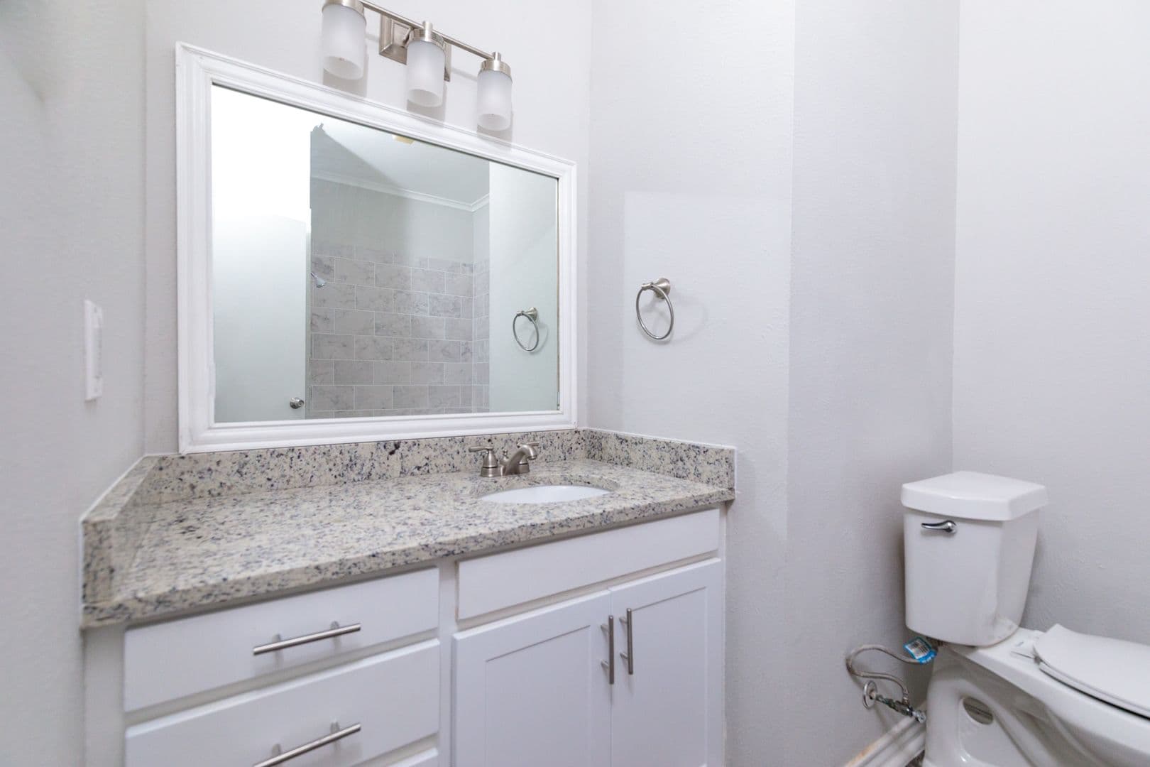 Fort Worth House: 5700 Pershing Ave