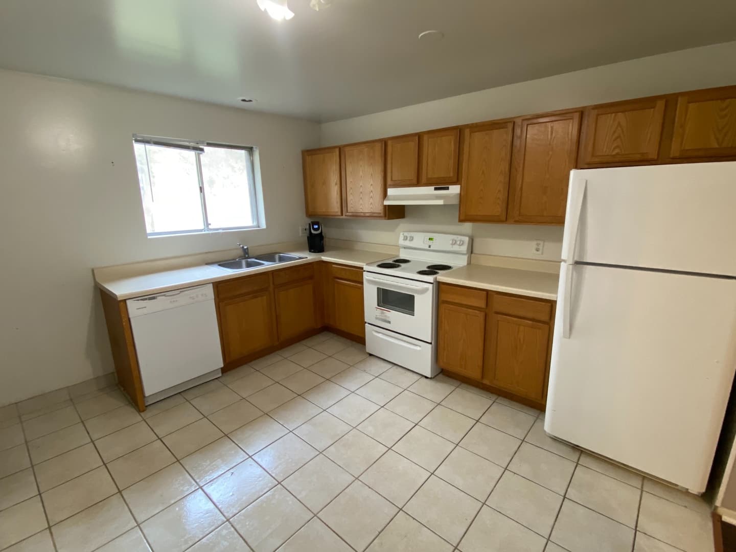 Arlington Heights Apartment: 2258 West Nichols