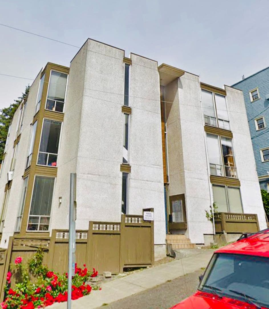 Seattle Apartment: 711 2nd Ave N