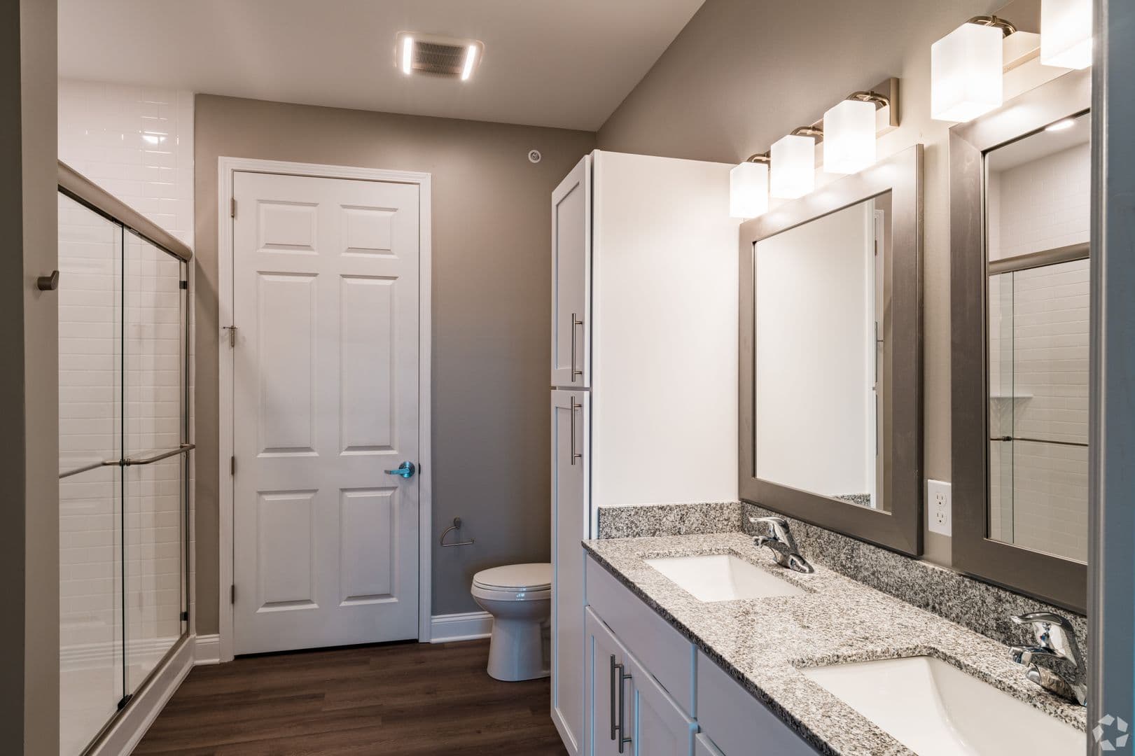 Williamsville Apartment: 6842-6846 Main Street