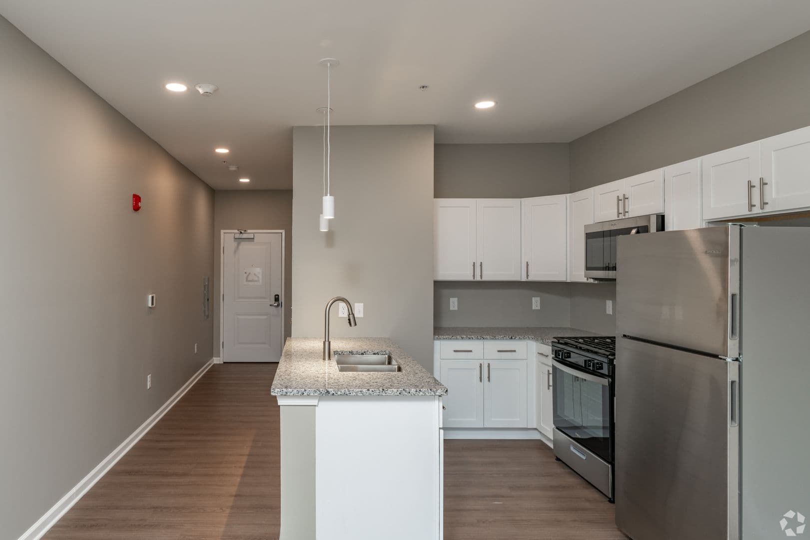 Getzville Apartment: 2635 North Forest Road