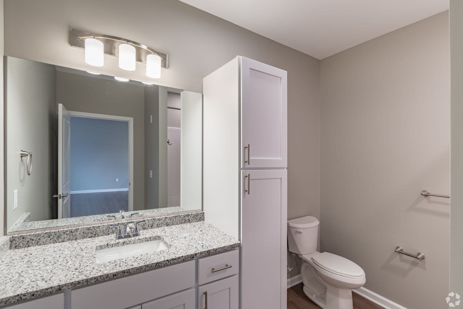 Getzville Apartment: 2635 North Forest Road