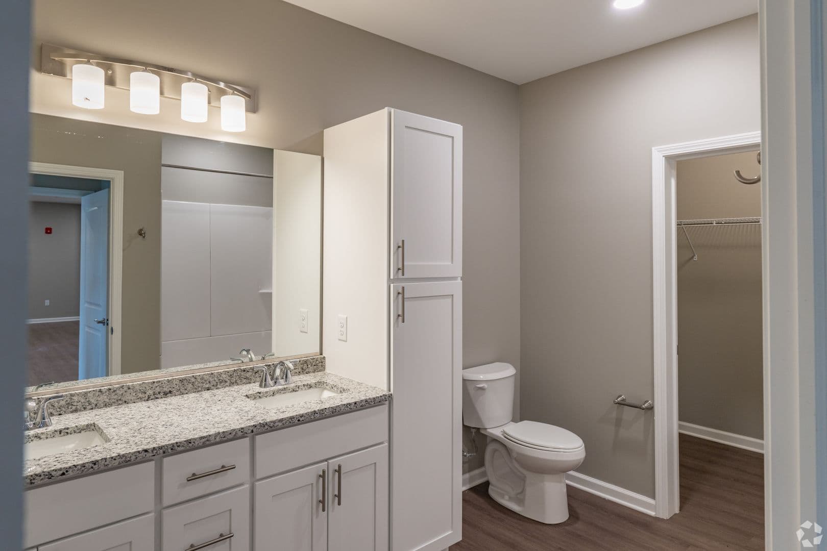 Getzville Apartment: 2635 North Forest Road
