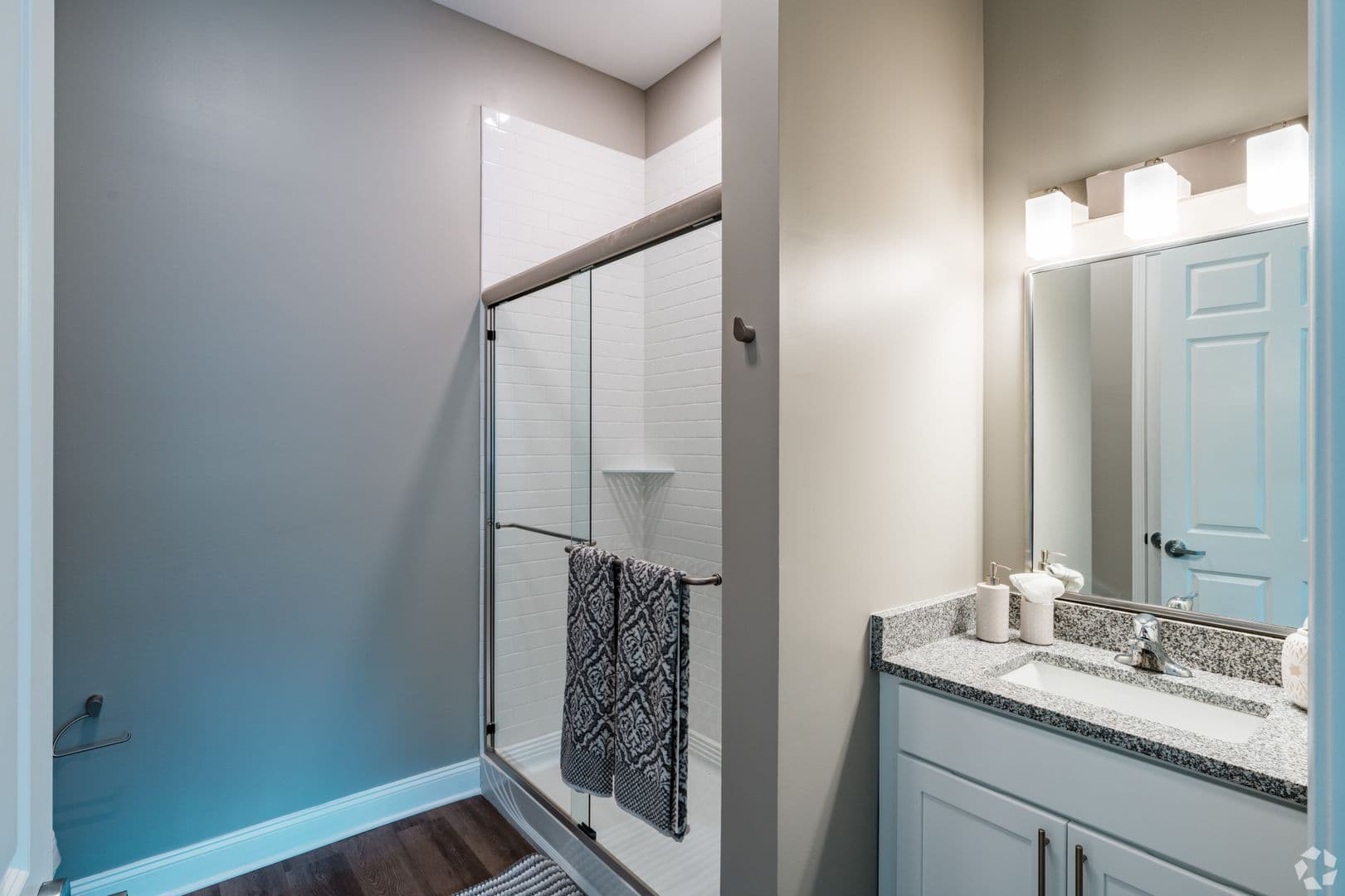 Williamsville Apartment: 6842-6846 Main Street
