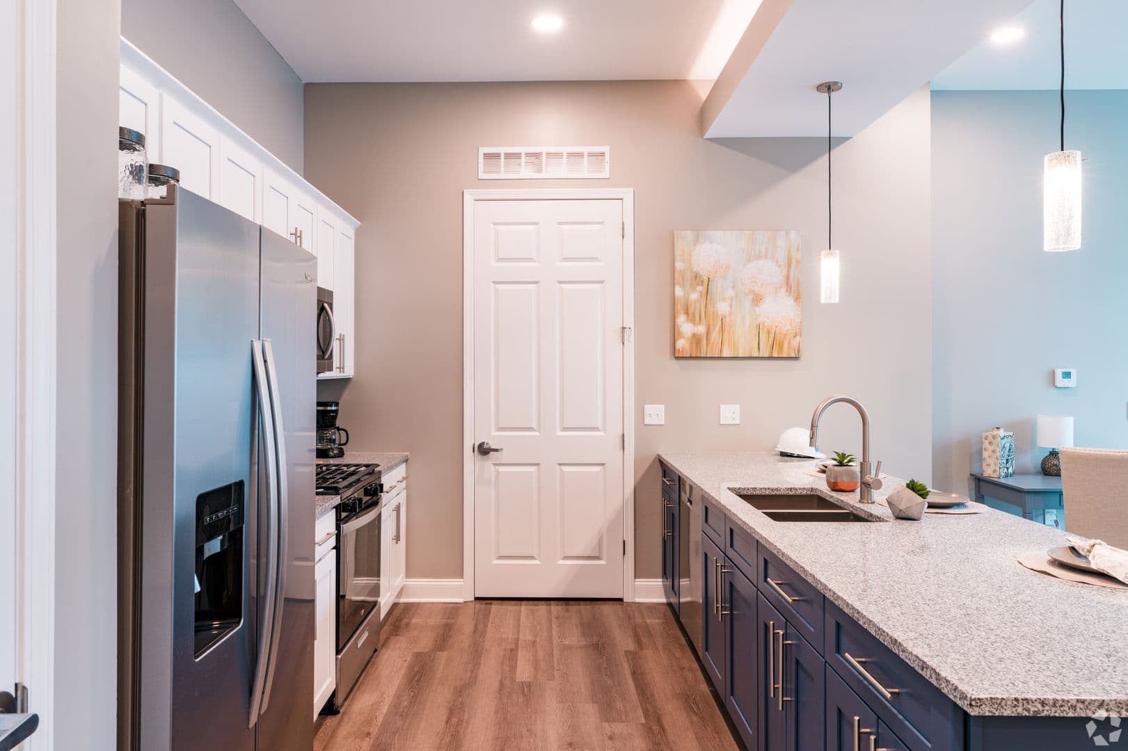 Williamsville Apartment: 6842-6846 Main Street