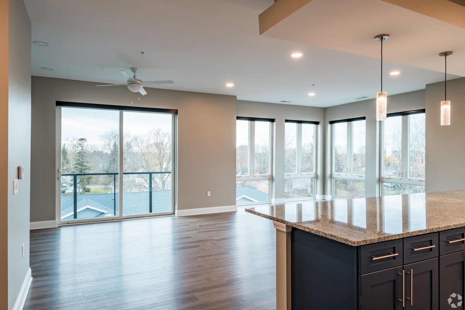 Williamsville Apartment: 6842-6846 Main Street