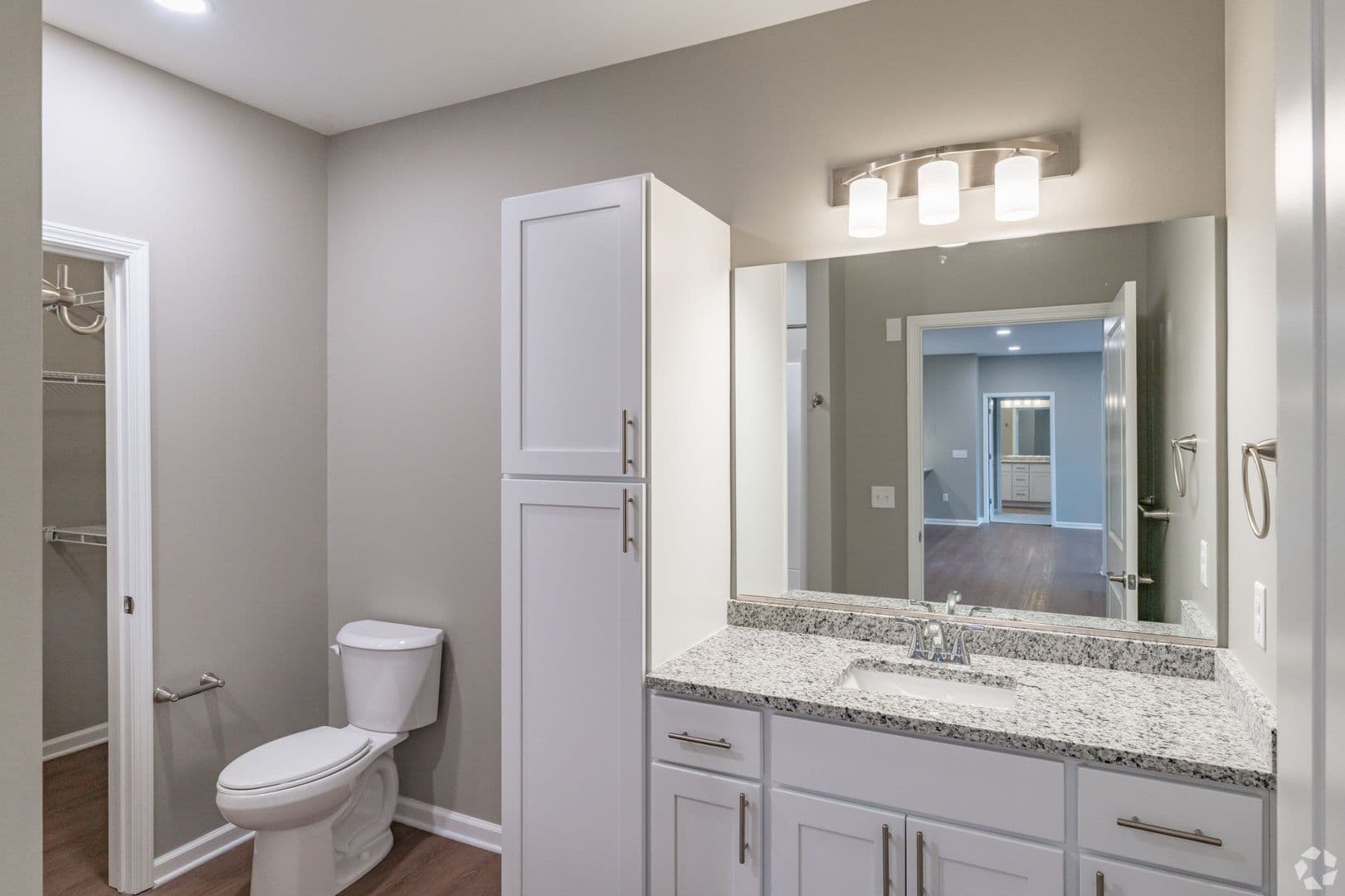 Getzville Apartment: 2635 North Forest Road