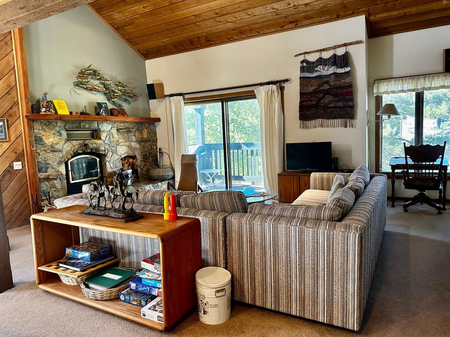 Mammoth Lakes Condo: 418 Snowcreek Road