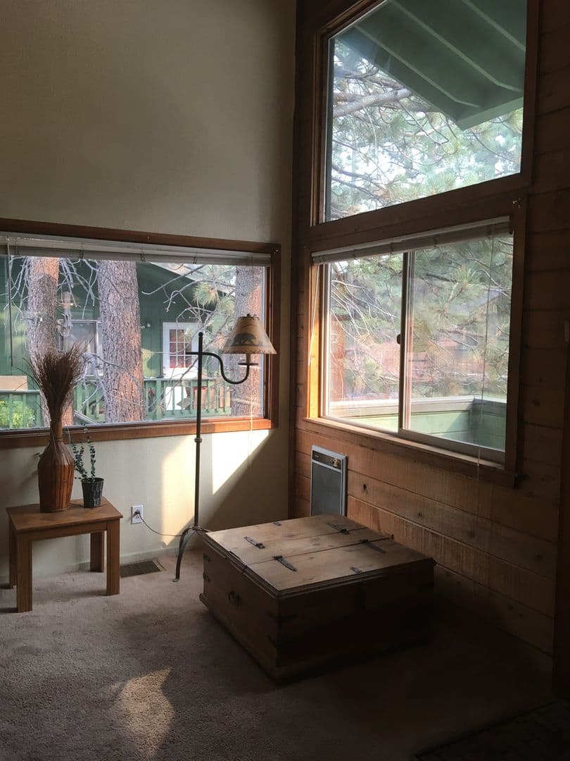 Mammoth Lakes Apartment: 477 Mono St.