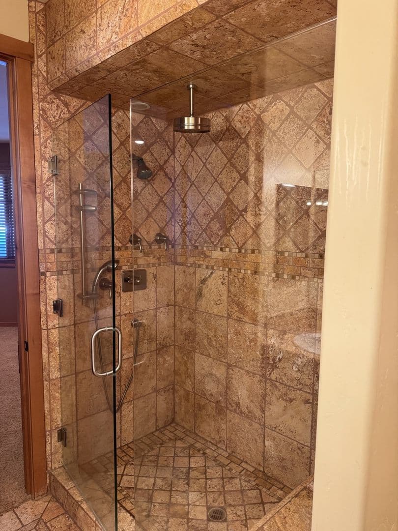Mammoth Lakes House: 645 Monterey Pine Rd.