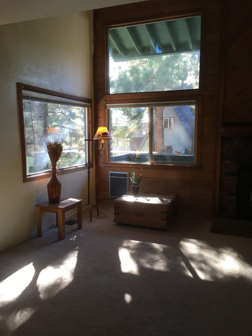 Mammoth Lakes Apartment: 477 Mono St.