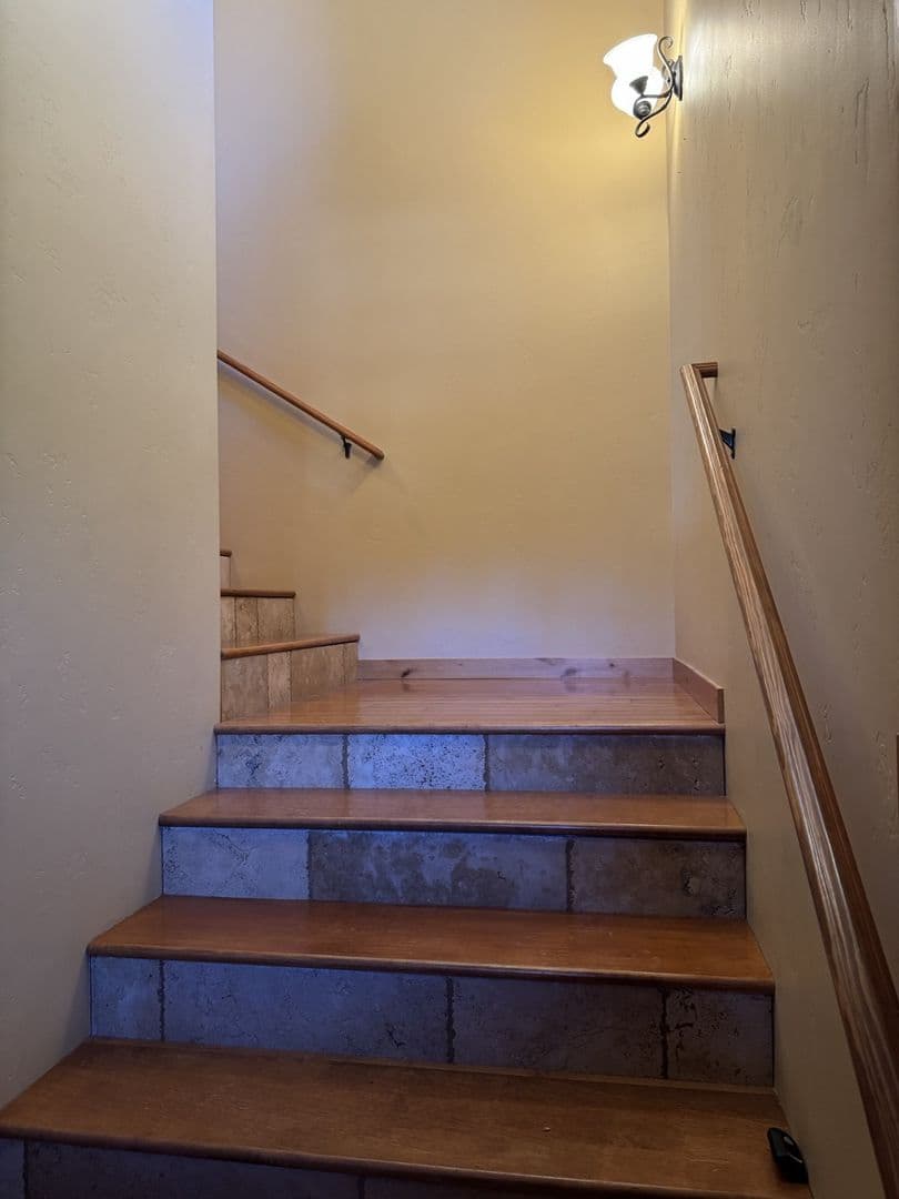Mammoth Lakes House: 645 Monterey Pine Rd.