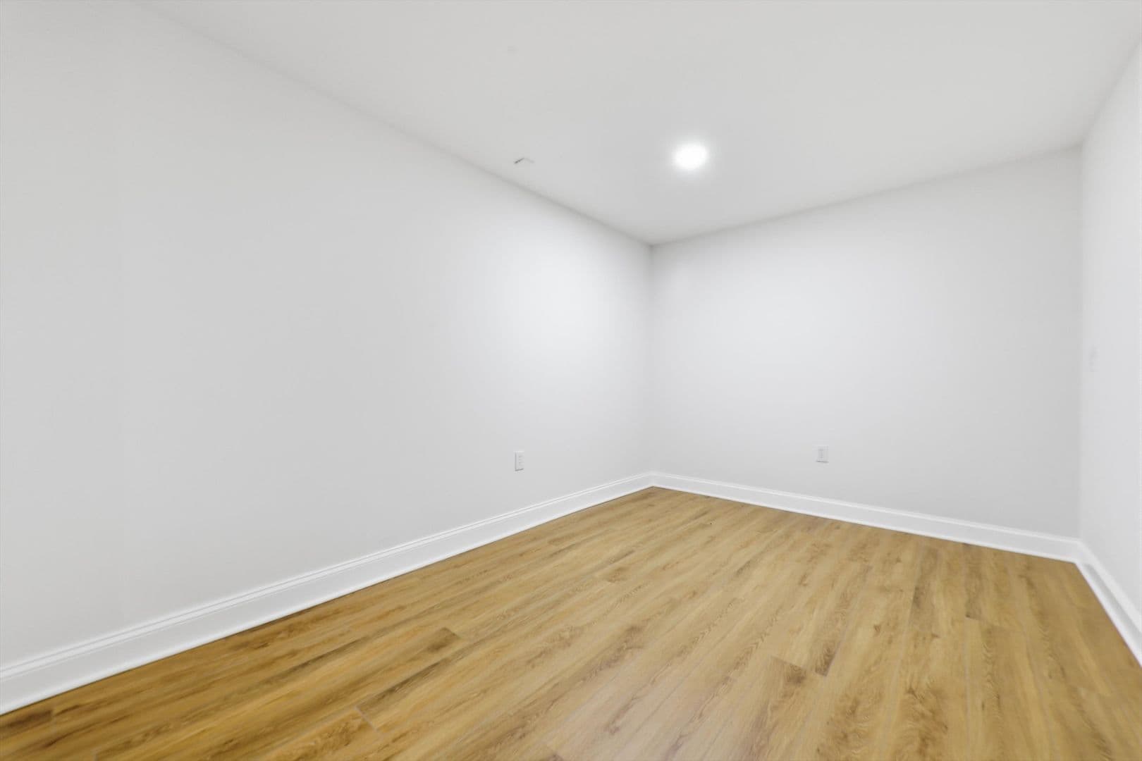 Mount Airy House: 17545 Hardy Rd