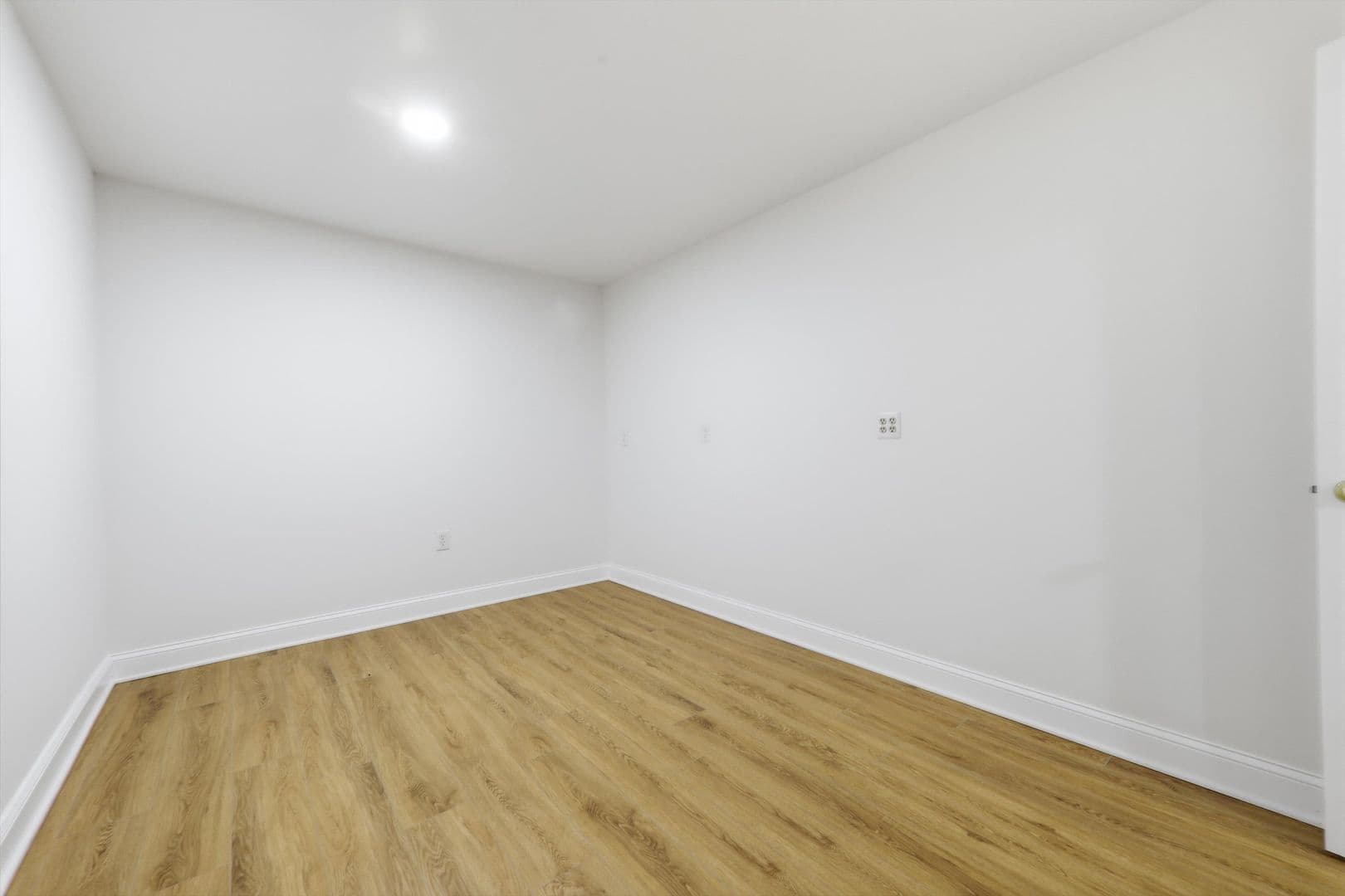 Mount Airy House: 17545 Hardy Rd