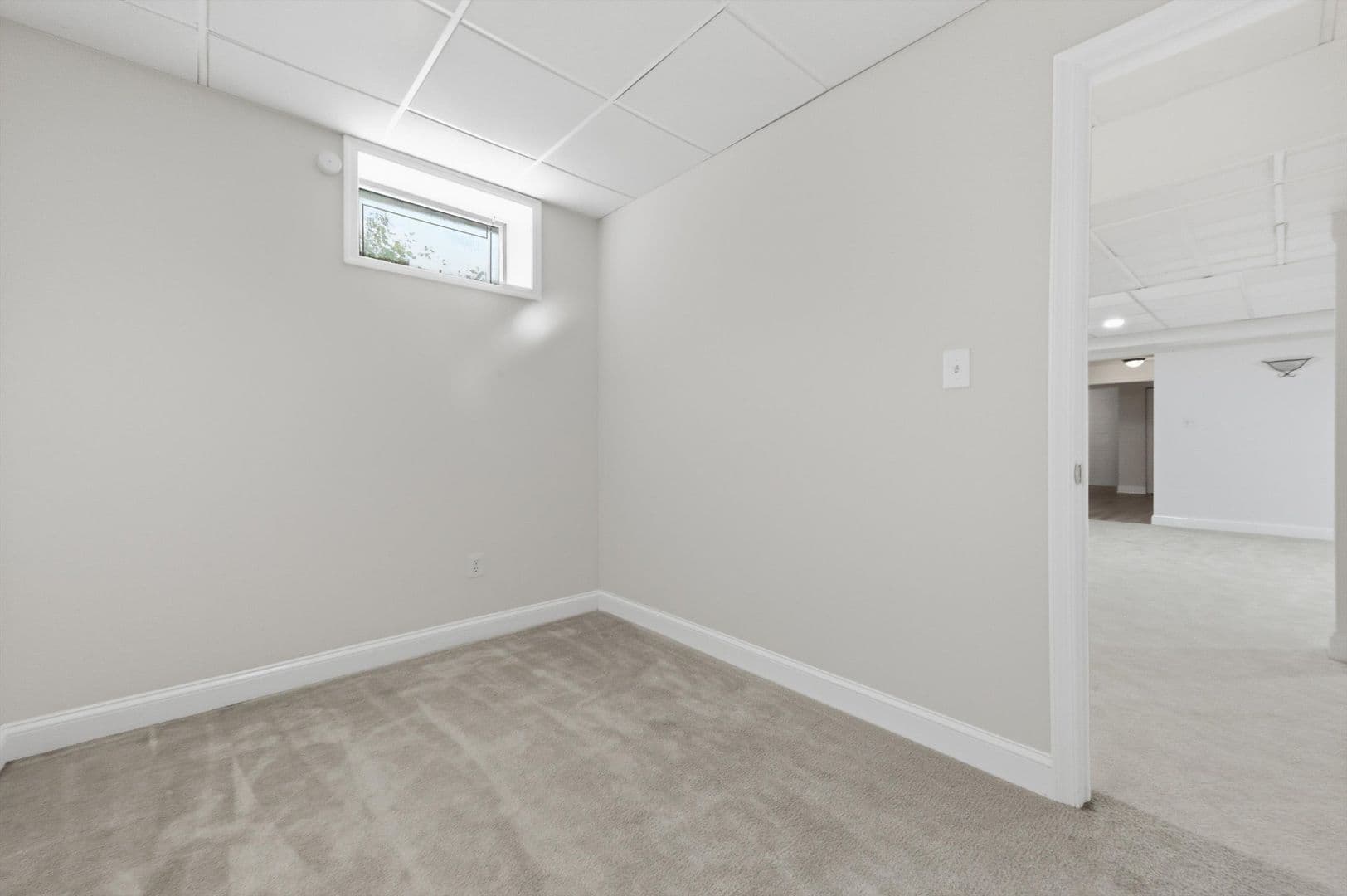 Mount Airy House: 17545 Hardy Rd