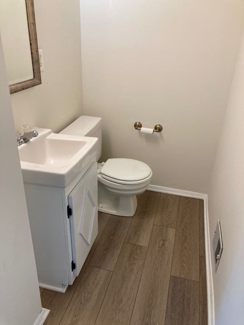 Frederick House: 6632 Pebble Ct