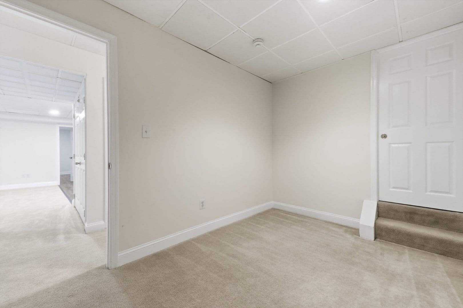 Mount Airy House: 17545 Hardy Rd