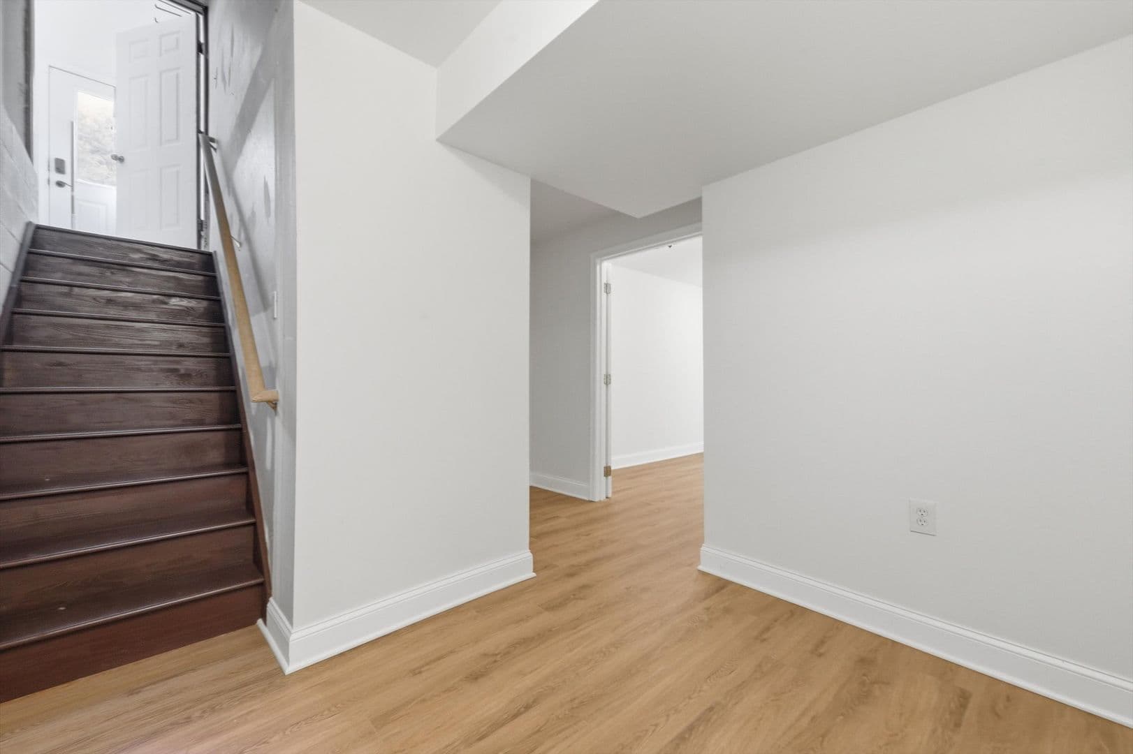 Mount Airy House: 17545 Hardy Rd